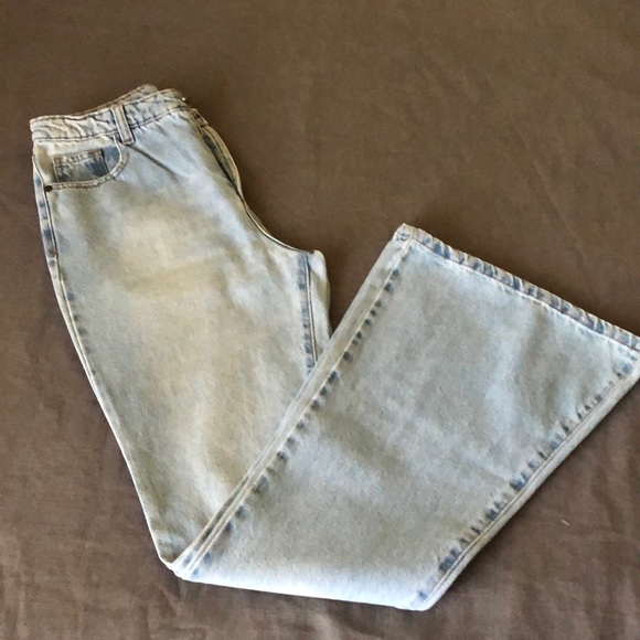 FARM Rio ultra high waist flare jeans - Picture 1 of 7